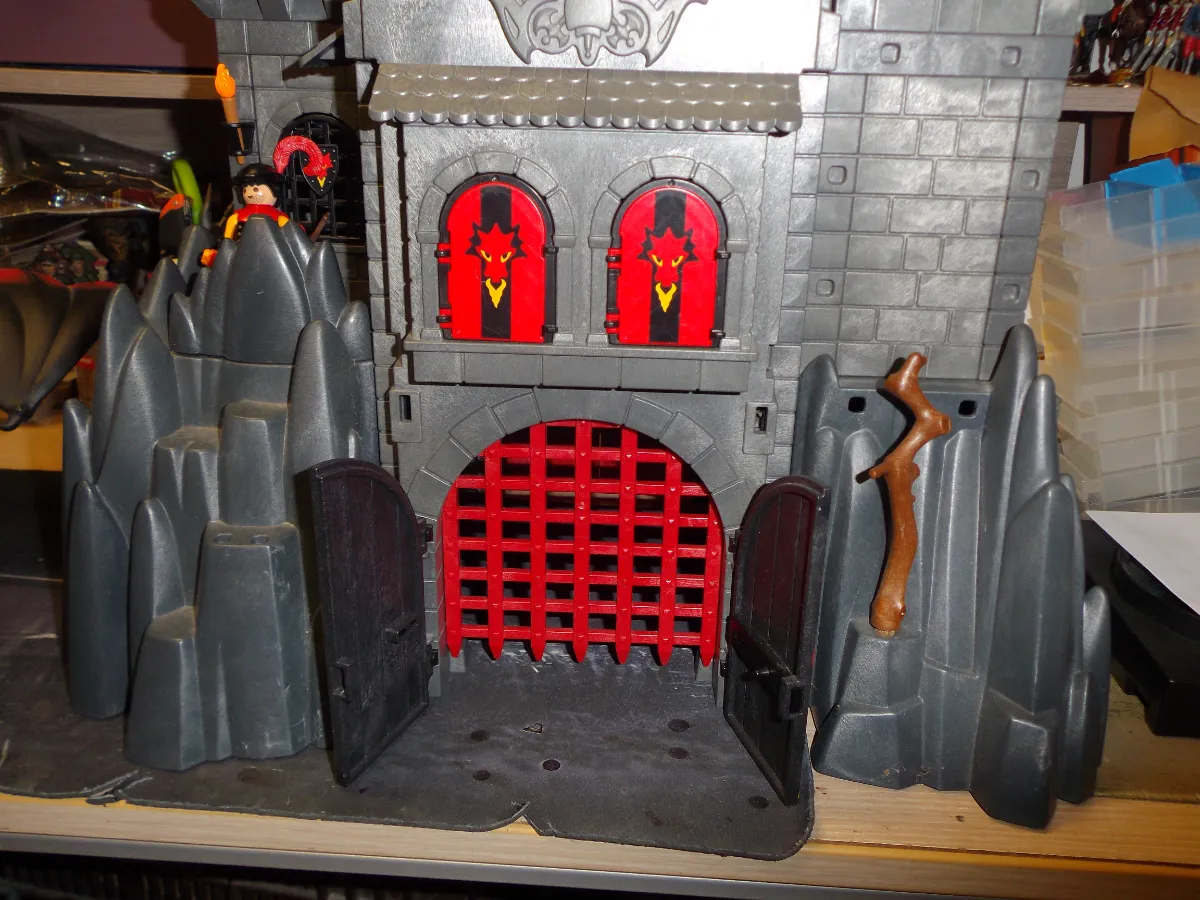 Rare: Lot Playmobil " Le château du Dragon + armée + grand dragon "- guerriers vue 11